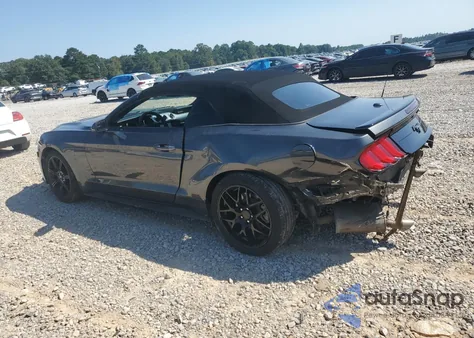 2019 Ford Mustang z USA, uszkodzony, nr VIN 1FATP8UH7K5199745